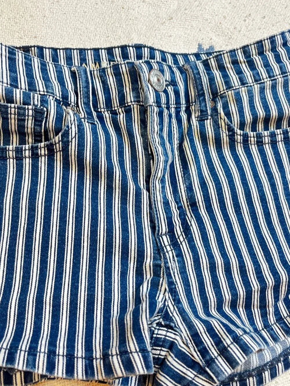 blue and white pinstripe american eagle high waisted denim cotton mini shorts